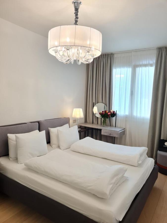 Sole Di Diana Luxury Apartments เปสเคียรา เดล การ์ดา ภายนอก รูปภาพ